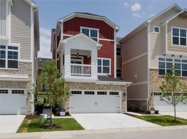 15231 Mystic Rock Dr, Carmel, IN 46033