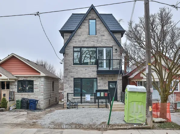 60 Belvidere Ave, Toronto, ON M6C 1P6