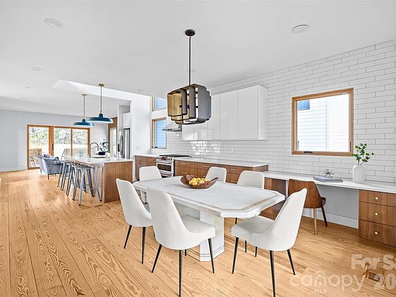 5th image of 2553 Elkwood Cir