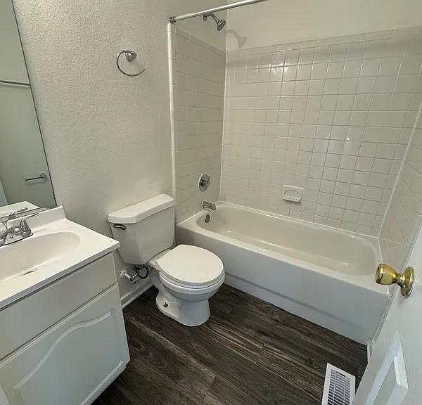 3514 E Richmond Rd #5 — Photo 10