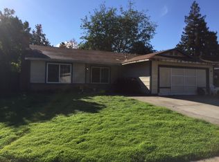 8720 Barracuda Way, Sacramento, CA 95826