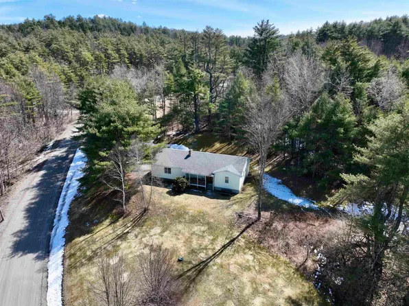 24 Rivervale Road, Piermont, NH 03779