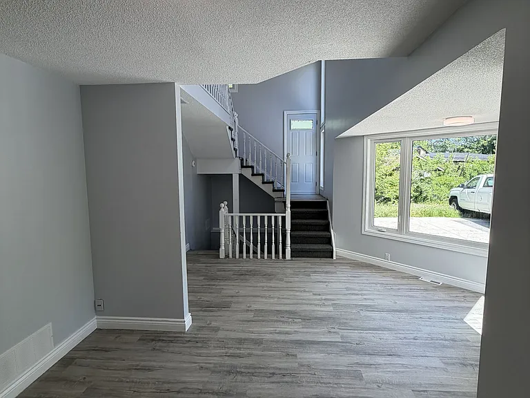 28B Fleming Ave — Photo 4