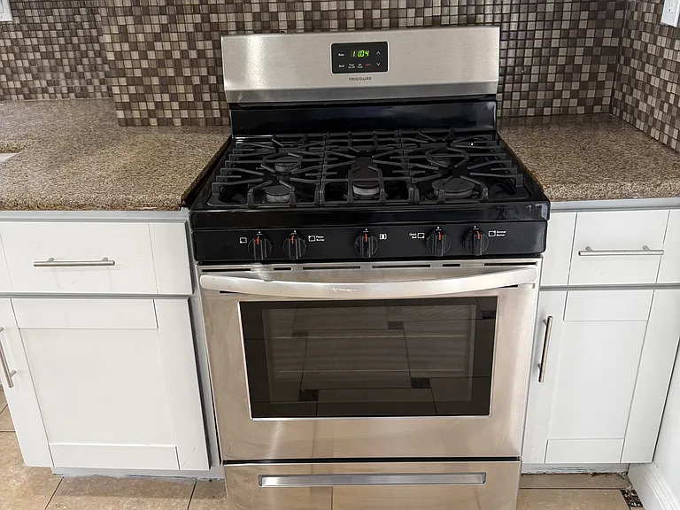1026 E 42nd St #1026 — Photo 11