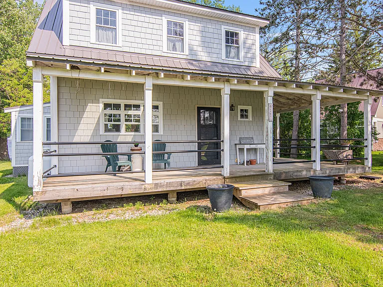 419 N End Rd E — Photo 11