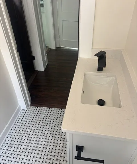 411 W 24th St #2 — Photo 15