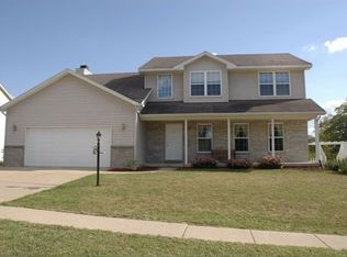 1303 E Jeffery Dr, Mahomet, IL