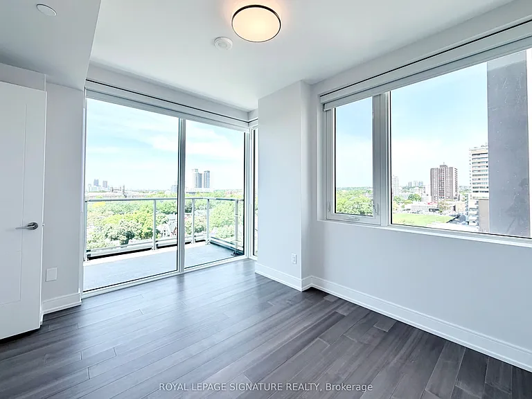 664 Spadina Ave #902 — Photo 16