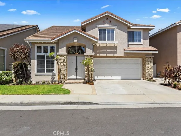 1213 E Sunflower Cir, Orange, CA 92866