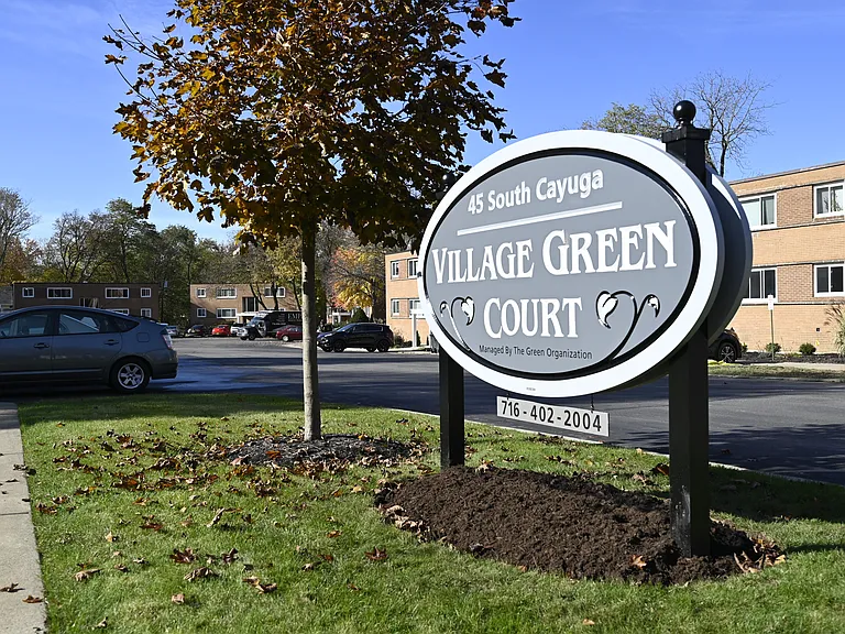 Village Green Court Apartments — Photo 8