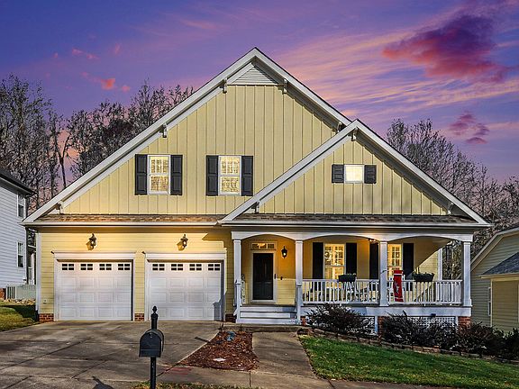 2nd image of 90 Cobble Ridge Dr