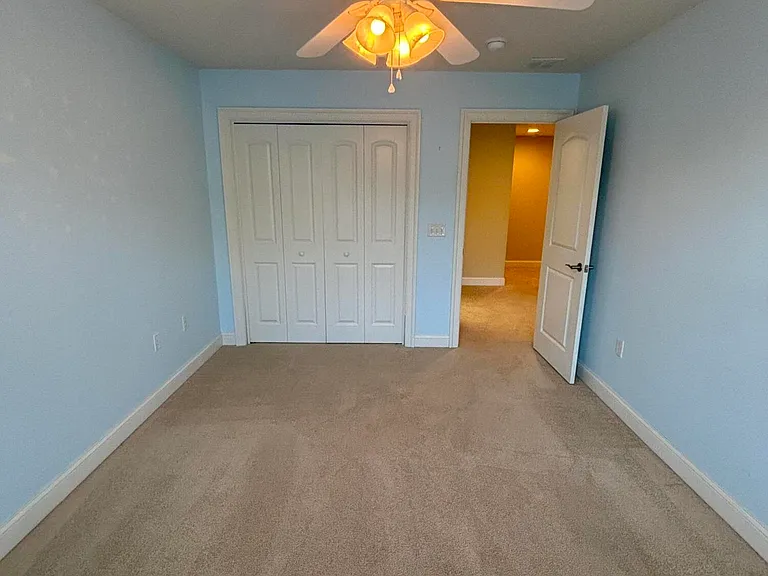 1803 Robinson Close — Photo 20