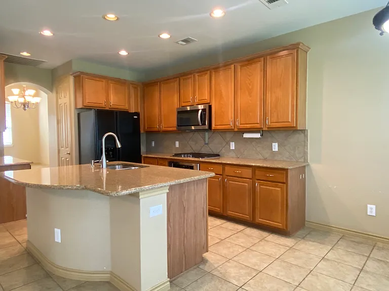12273 Angelo Dr — Photo 8