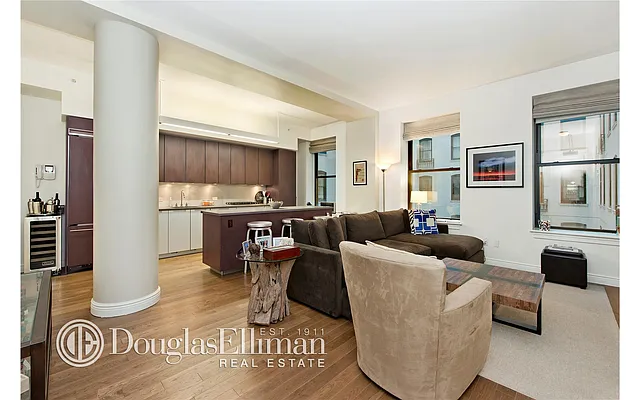 Rented by Douglas Elliman | media 23