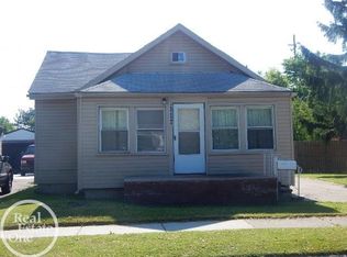 24824 N Antoinette Ave, Warren, MI 48089