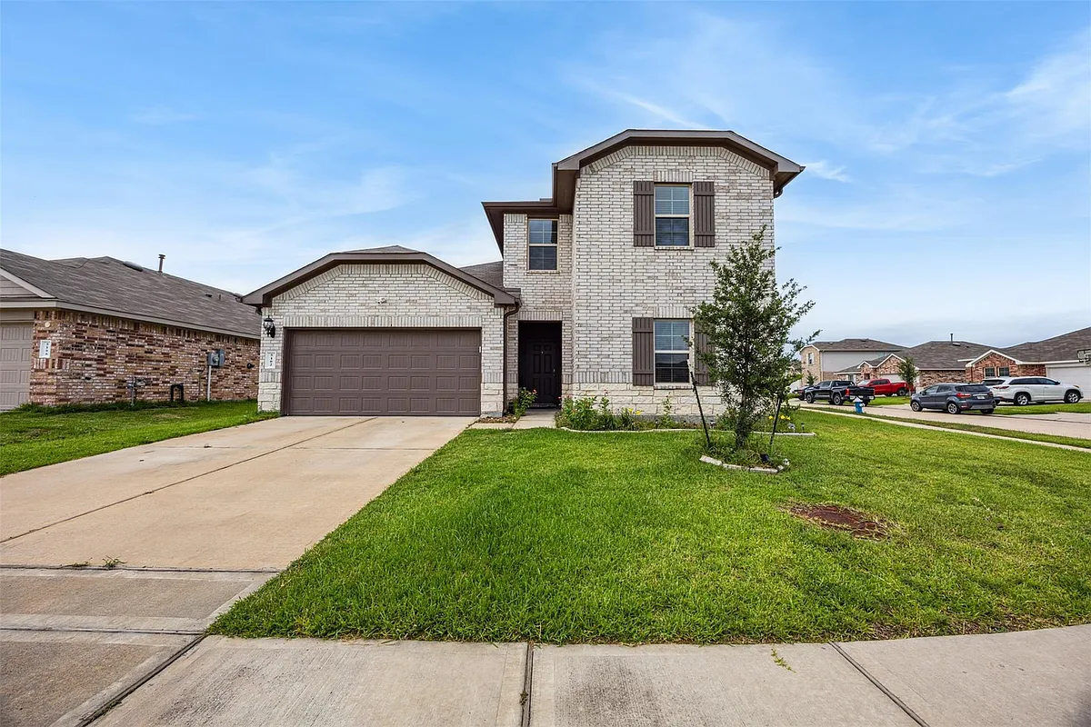 Building Photo - 5102 Hedgerose Ln