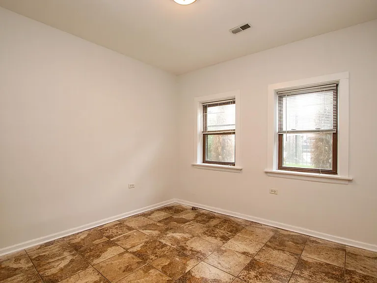 3124 N Kimball Ave #G — Photo 6
