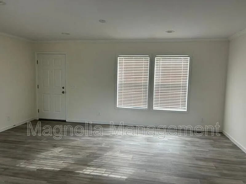 Building Photo - 3200 Bobbitt Rd