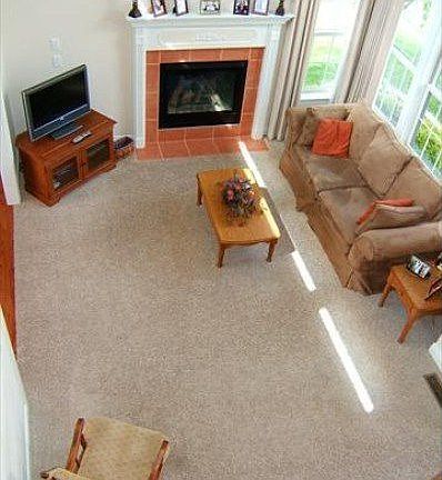 3rd image of 560 Woodbury Ct