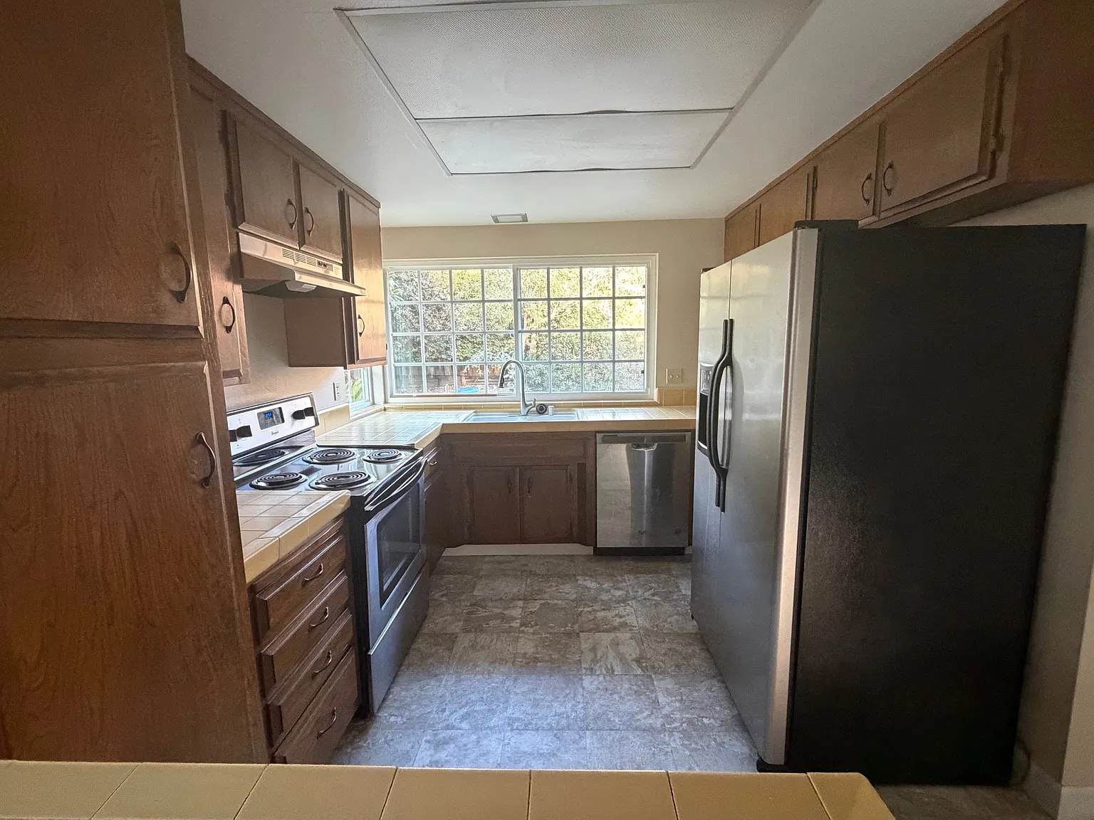 3 bed, $4,650 — Photo 4