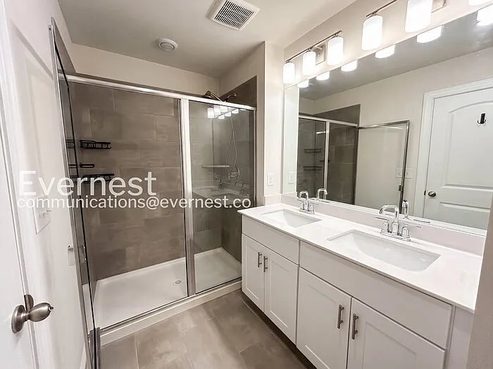 4522 Skywood Ln — Photo 10