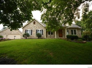 621 Saint Georges Chappel Ct, Saint Charles, MO