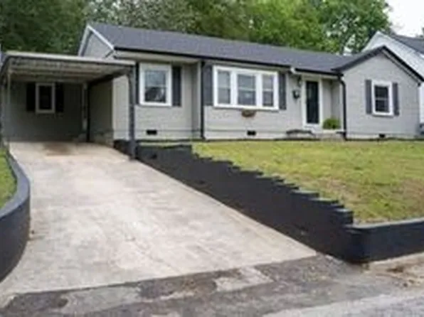707 Jefferson Ave E, Carthage, TN 37030