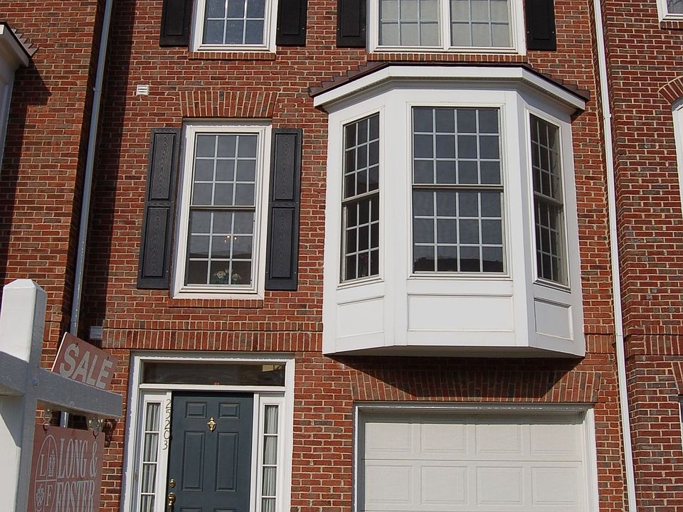 BRICK FRONT TOWNHOME