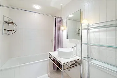 Rented by (Legacy) Elegran