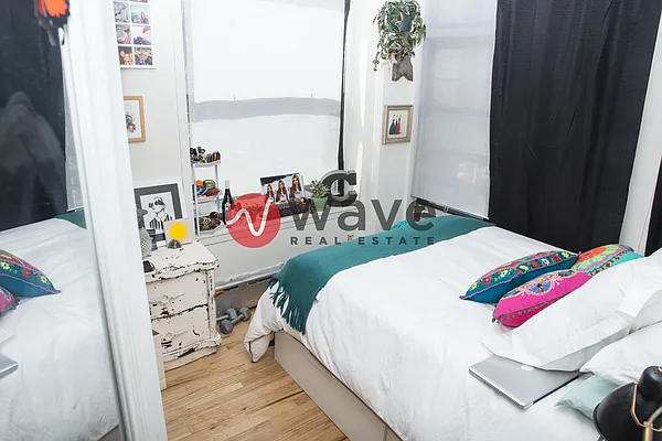 Rented by Gioia Realty | media 21