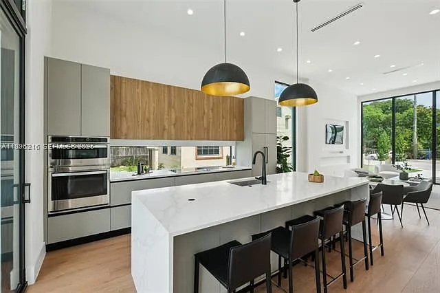 510 NW 50th St — Photo 7