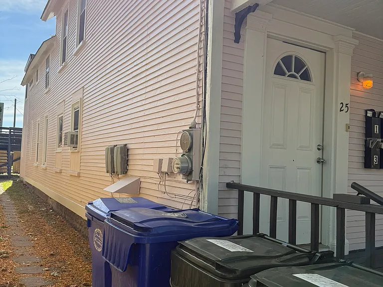 25 Monroe St #2 — Photo 10