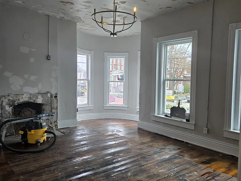 15 S Main St #4 — Photo 5