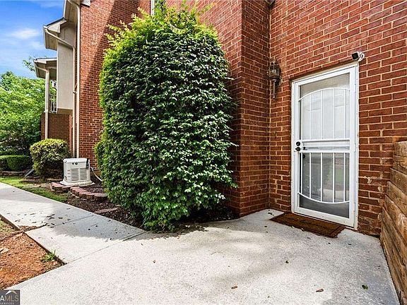 4th image of 11415 Donnington Dr