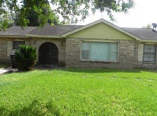 9230 Una St, Houston, TX 77022