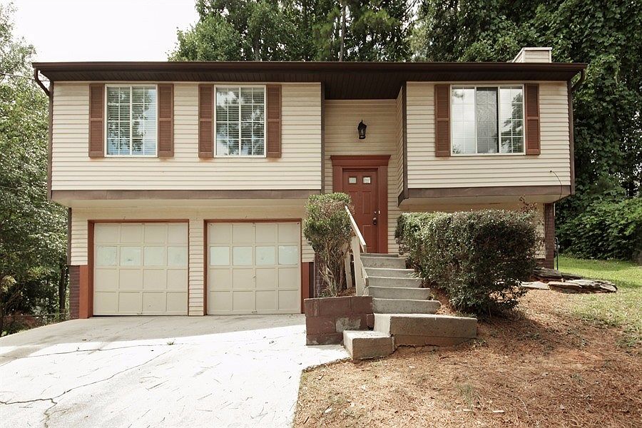 1st image of 1394 Silver Lake Dr