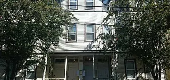 4 bed, $4,300 — Photo 3