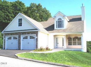 17 Tall Oaks, New Milford, CT 06776