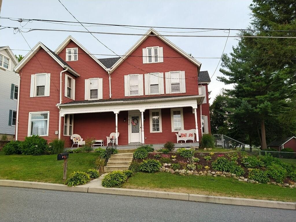 330 New St, Walnutport, PA 18088 Zillow