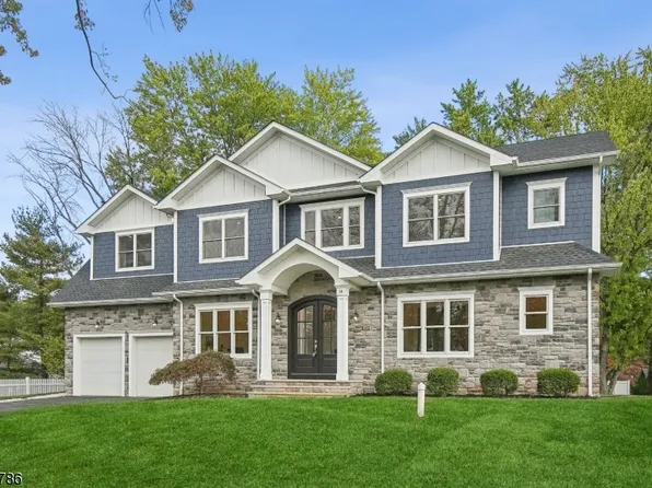 14 Page Pl, Livingston Twp., NJ 07039