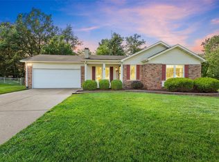 3 Gateswood Dr, Saint Peters, MO 63376
