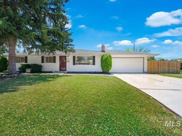 3915 W Pasadena Dr, Boise, ID 83705