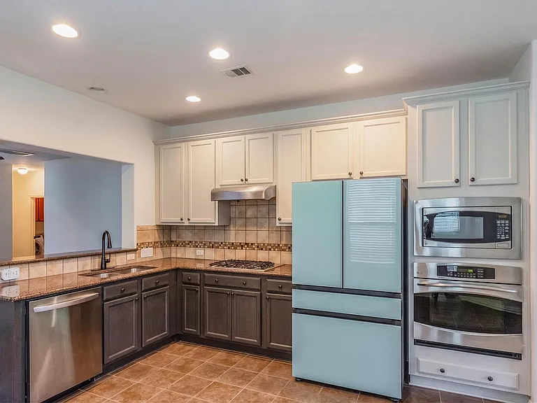 7320 Colina Vista Loop #B — Photo 9