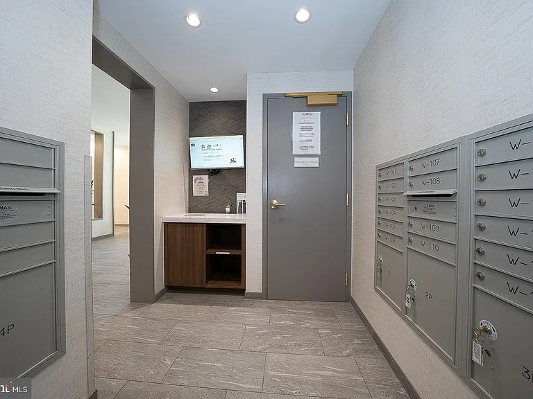 1640 Oakwood Dr #W-216 — Photo 46
