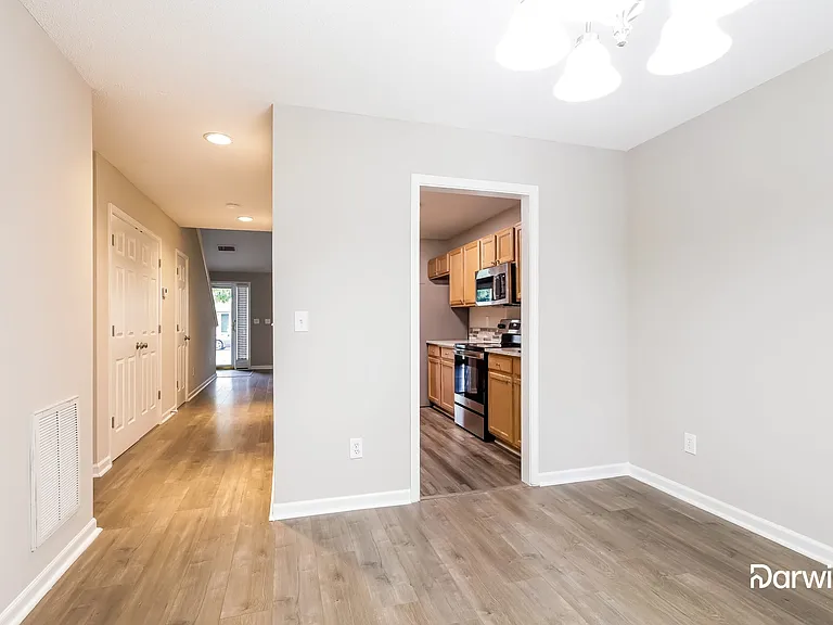11047 Pointer Ridge Dr — Photo 7