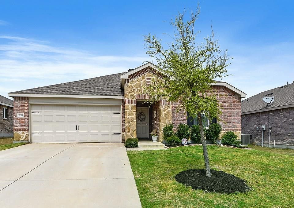 1st image of 3011 Pinyon Pl