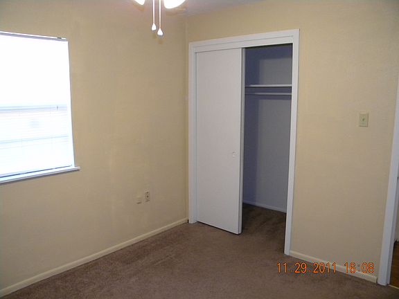 5th image of 220 Fairmont Dr
