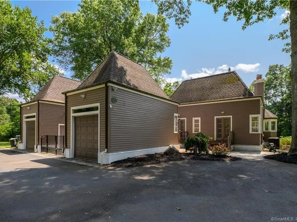 711 Andrea Court, Cheshire, CT 06410