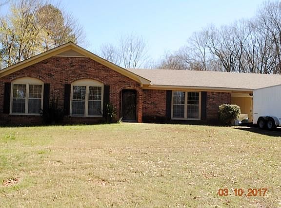 2nd image of 118 E Bailey Springs Dr