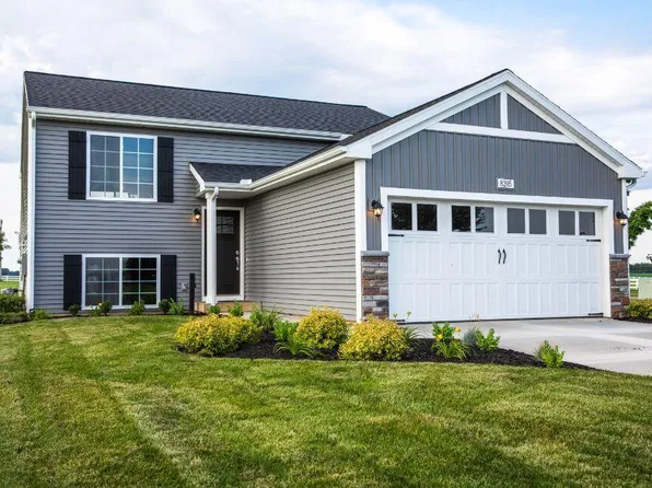 58727 Pond View Ln, Three Rivers, MI 49093